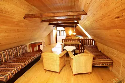 Image de Belle maison de vacances privée pour 6 personnes avec bain à remous, Wifi, Tv et parking