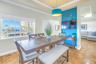 Image de Gertrude's Siesta | Pool, Jacuzzi! 1-minute to Beach! 4-min Dining & Music!