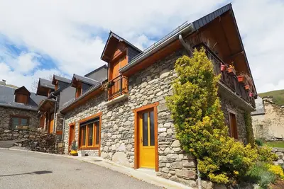 Image de Appartement \"La Grange\" avec vue sur les montagnes, jardin privé et Wi-Fi