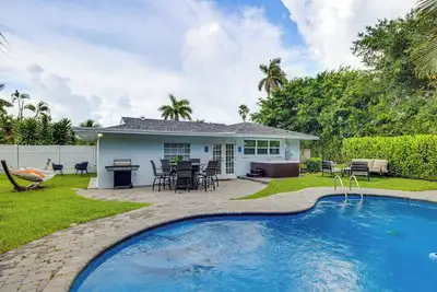 Image de Pet-Friendly Gem w/ Pool & Yard in West Palm Beach