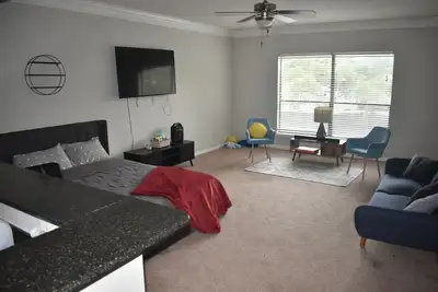 Image de Cozy Mid-Rise Uptown Houston - Near Galleria Mall