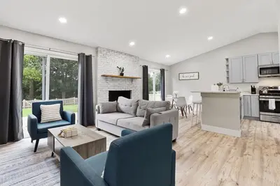 Image de Modern Lux Escape: 3br & Gameroom