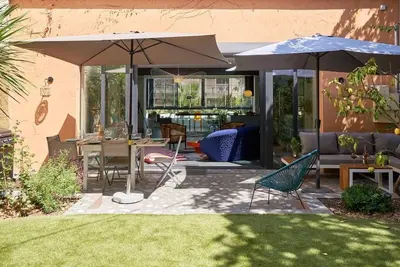 Image de Villa d'Architecte avec Jardin Botanique