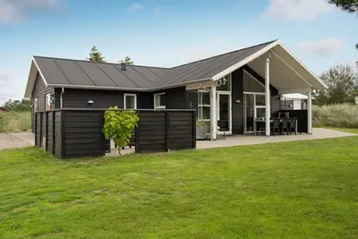 Image de \"Herly\" - 500m from the sea by Interhome