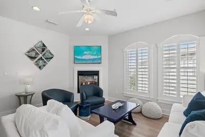 Image de Luxury Villa, Near Beach with Huge Community Pool