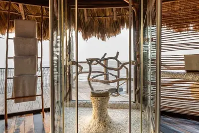 Image de Charming Villa With A Sense Of Aztec