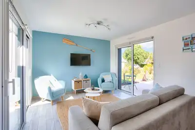 Image de Maison moderne avec jardin - 5min de la plage