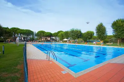 Image de Appartement de vacances avec jardin et climatisation