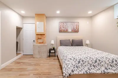 Image de Entire 1-bedroom apartment across from Google