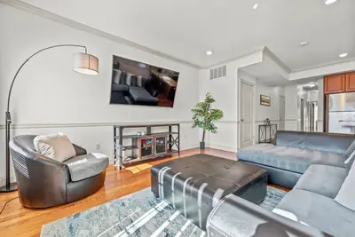 Image de Cozy Jersey City/Nyc Oasis w/ Double Balcony