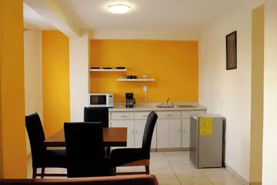 Image de Comfortable and warm apartment 8 min from downtown