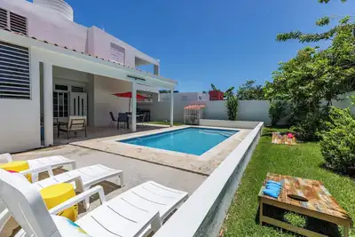 Image de Welcome to Tortuga Tranquila! Your spacious 5-bedroom Beach Villa awaits!