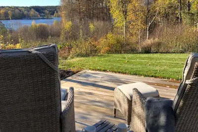 Image de Beautiful studio apartment with lake view in Sörmland