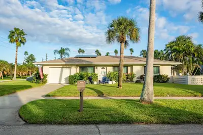 Image de Driftwood Dreams Beach House - Full Month Rental