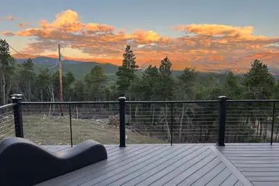 Image de Rocky Mountain 3-bedroom house with Spectacular Views! New Listing!