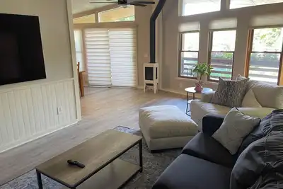 Image de Steps from downtown Lyons and within 30 minutes from Estes Park or Allenspark.