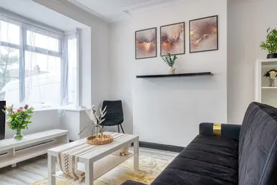 Image de Entire house, with massage mattresses, sleeps 6 guests