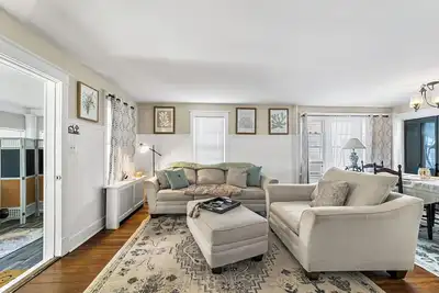 Image de Charming 4-bed 2- Bath Home Close Proximity to Princeton Area and Sesame Place