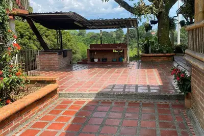 Image de Rest away from the hustle and bustle of the city in our pleasure farm, petfrendly