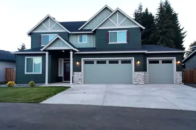 Image de Luxury Family friendly 5bd 3ba-Home Away from Home-Vancouver\/w Ev charger