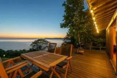 Image de Toya Cliff House Modern Kominka (Japanese style house) with spectacular ocean. . .