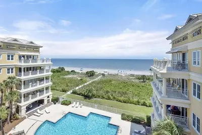 Image de Seaclusion Villa! Beautiful Oceanfront Penthouse w/ Stunning Ocean/Pool Views!