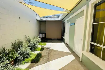Image de Very close to beaches and viewpoints, Accessible to the city and stores.