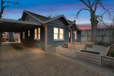 Image de 12 Miles from Nrg Stadium 4br for 11 Sleeps with Fenced Yard