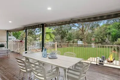 Image de Lakefront Serenity