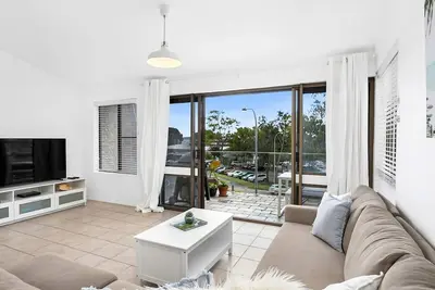 Image de Coastal Retreat with Marina & Ocean Views