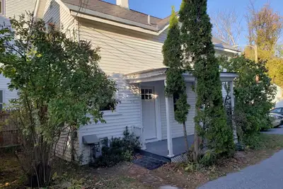 Image de Modern Carriage house 2 blocks from Church Street
