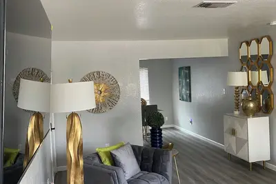 Image de Cozy 2-bedroom corporate apartment in lovely Sacramento with Ac, WiFi, 2