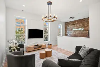 Image de Chic Modern New Loft near United Center, Uic/Imd & Downtown W/ Street Parking