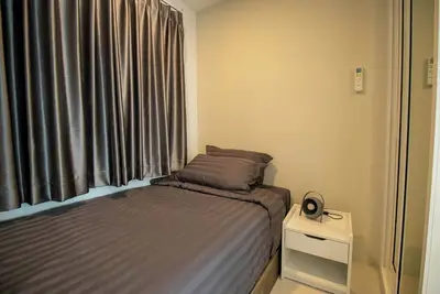 Image de Family-sized condo with well equiped kitchen, Ac, Balcony and near by the beach