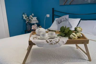 Image de Apartment located in the center of town. With all the amenities.