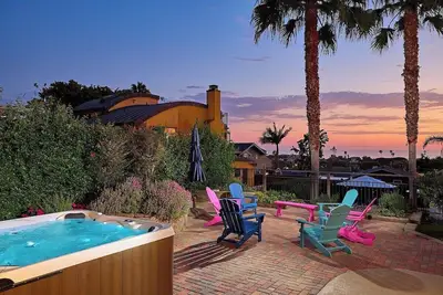 Image de Oceanview Oasis with Hot Tub