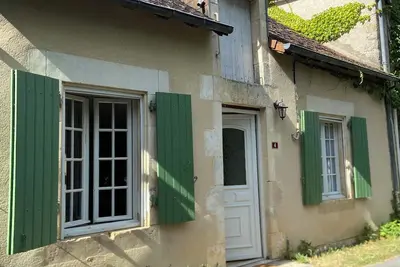 Image de Gîte de la gâtine. 2 à 4 personnes. \nCadre d'exception. Animaux non autorisés.
