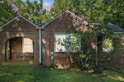 Image de 3 Br 1 Ba SoKno Cottage (Neyland Stadium)