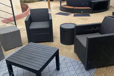 Image de Appartement 2 personnes sans vis à vis proximité gare terrasse et jacuzzi privé