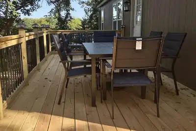Image de Enjoy our new cabin at Linn Valley Lakes Kansas. Gated community for safety.