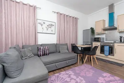 Image de Homely 2-Bed City Centre Lodge
