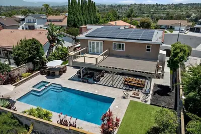 Image de Luxury Family Villa, Heated Pool, Spa, Outdoor Kitchen, Bbq, Disneyland, Beaches