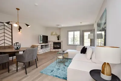 Image de Lux Jacuzzi Suite - Top Level