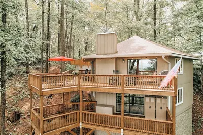 Image de Find The Hidden Discounts In April! ! ! Mountain Views, Family & Pet Friendly