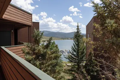 Image de Two Bedroom Condo Located on Lake Dillon