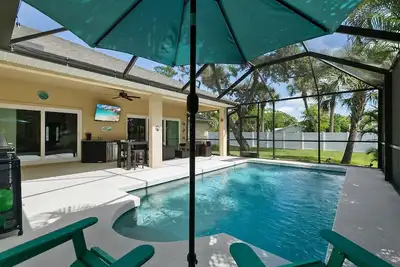 Image de Sarasota House, A Perfect Beach Getaway! ! ! Spacious 4-bedroom house & Pool! ! !