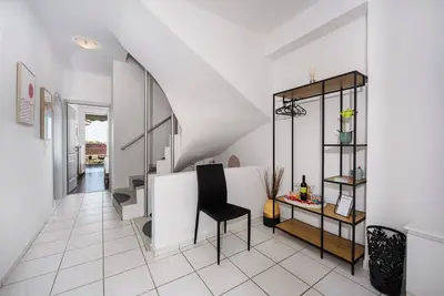 Image de Costa Luca - Stunning 3-Floor Villa with Panoramic Sea Views in Vouliagmeni