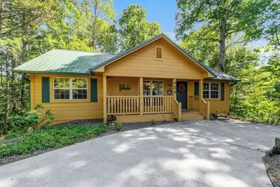 Image de This cute home is one level with just a couple of steps, perfect for Elderly