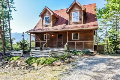 Image de Wonderful View from this secluded 2 Br 2 Bath Cabin with Wi-Fi and Pool Access