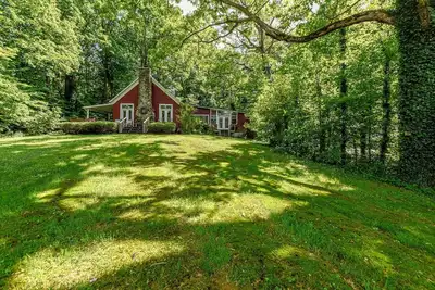 Image de Red Bank Schoolhouse | 3 Br/ 2 Ba, Sleeps 7